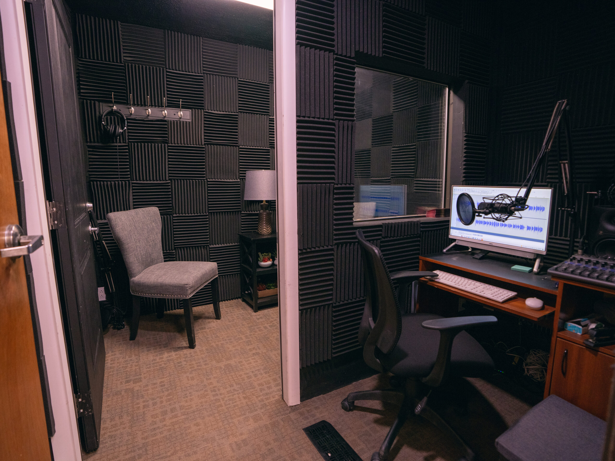 DAR - radio studio