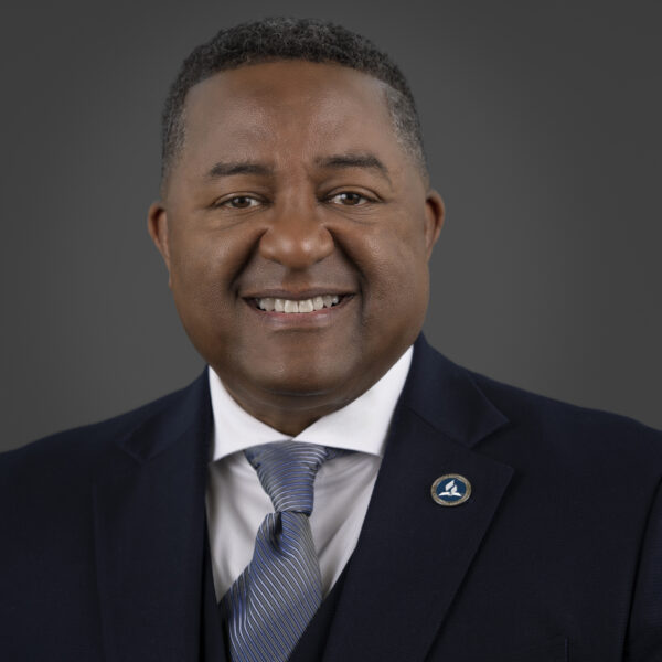 Ivan L Williams