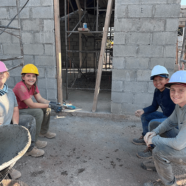 Conejo Students Spend Class Trip Serving in Dominican Republic