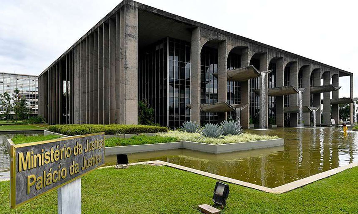 Ministério da Justiça anuncia Cebraspe para o novo edital! - Prédio