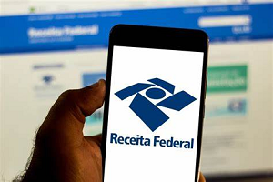 Veja se o Concurso Receita Federal tem prova discursiva! - Celular