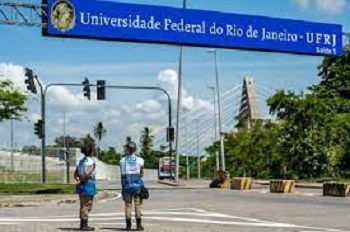 Concurso UFRJ é anunciado com 242 vagas - Placa