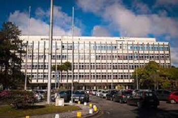 Sai novo edital do Concurso UFPR para técnico-administrativos! - Frente