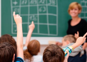 Concurso SEDF terá novo edital para professores temporários. - Professoras