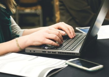 Concurso CRMV MA, divulgado novo edital para fiscal médico. - Computador