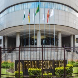 Concurso TRF4, edital é publicado com 20 vagas para juiz federal. - Frente