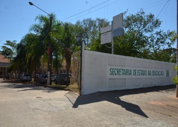 Concurso Seduc GO, banca é definida para edital de 5.050 vagas. - Frente 1