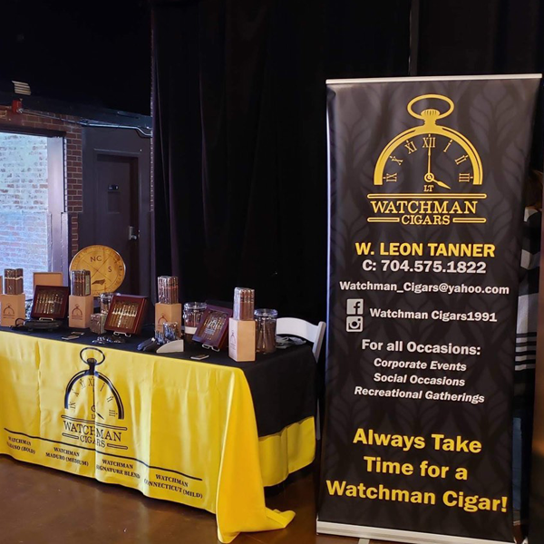 Retractable Banners Deadline Signs