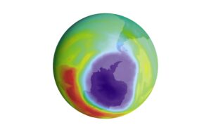 Lee más sobre el artículo Matutina para Jóvenes | Miércoles 19 de Junio de 2024 | El agujero de ozono