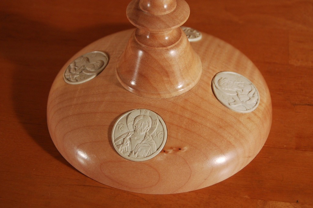 Roundels in wooden chalice