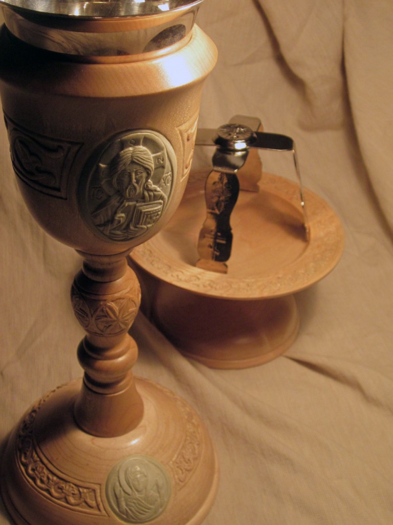 Chalice and diskos top view