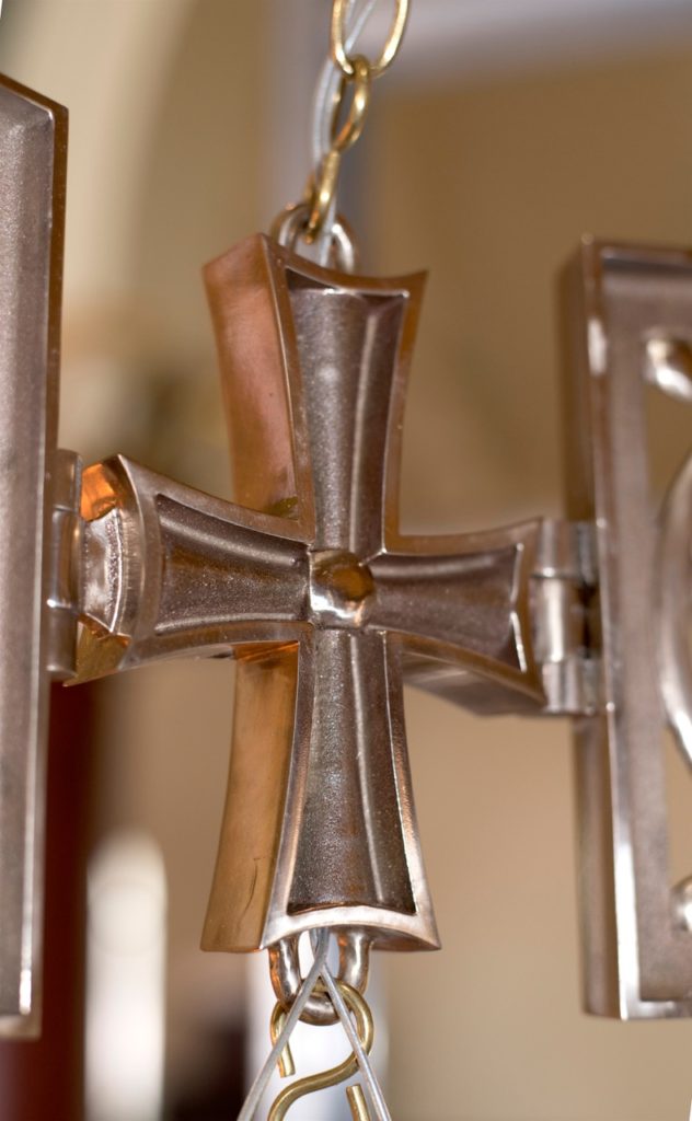 A corner cross of the London cathedral choros, showing how the wires are concealed inside a vertical channel.