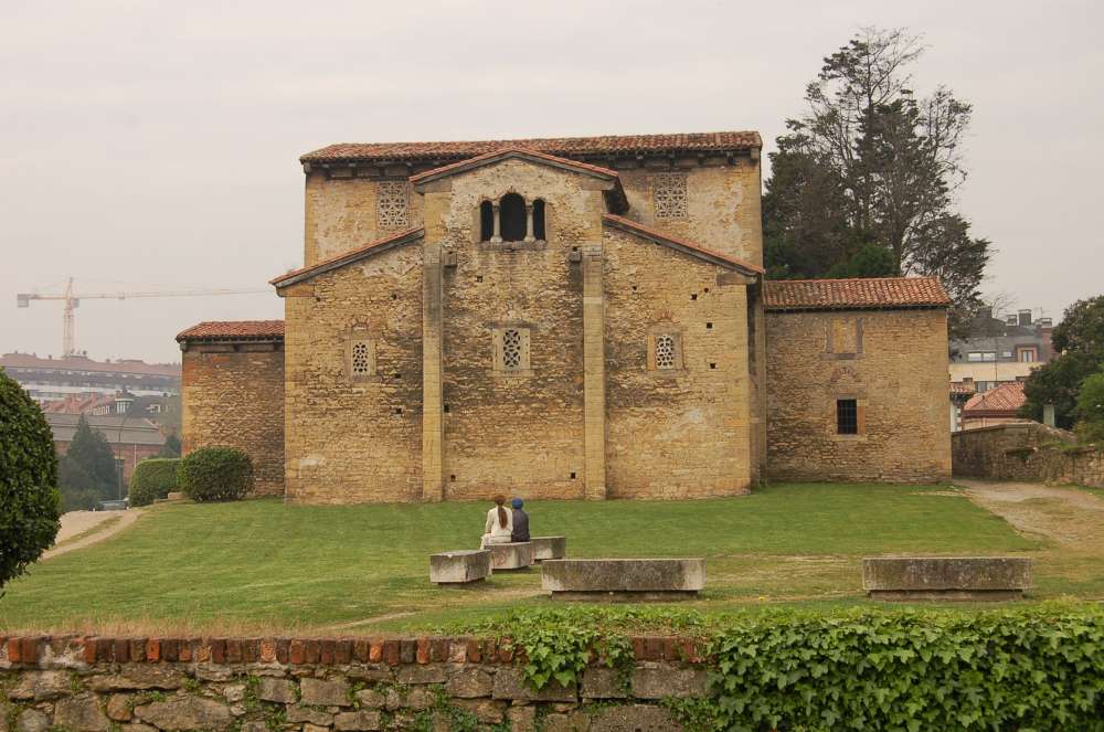 Julian de los Prados, Oviedo, built 830