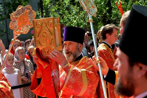 Liturgical fans in use at the reading of the gospel in a contemporary Russian Orthodox service.