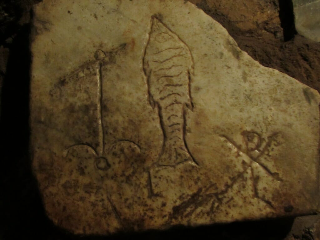 Fish with other symbols from the catacombs