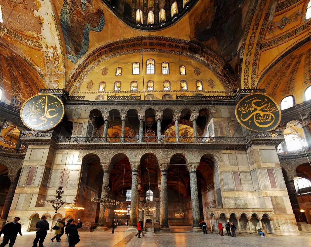 Agia Sophia, showing the sense of mystery created by having many spaces only partially visible from the nave.