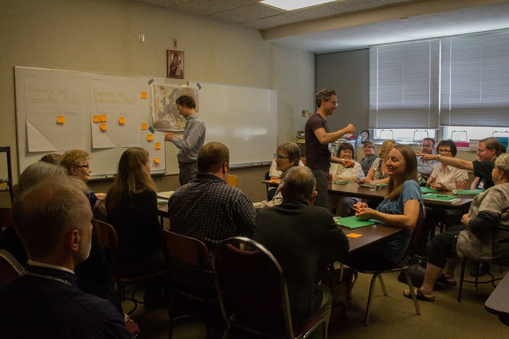A working session provided participants with the opportunity to share and explore ideas which address existing needs of church singers, directors, and composers.