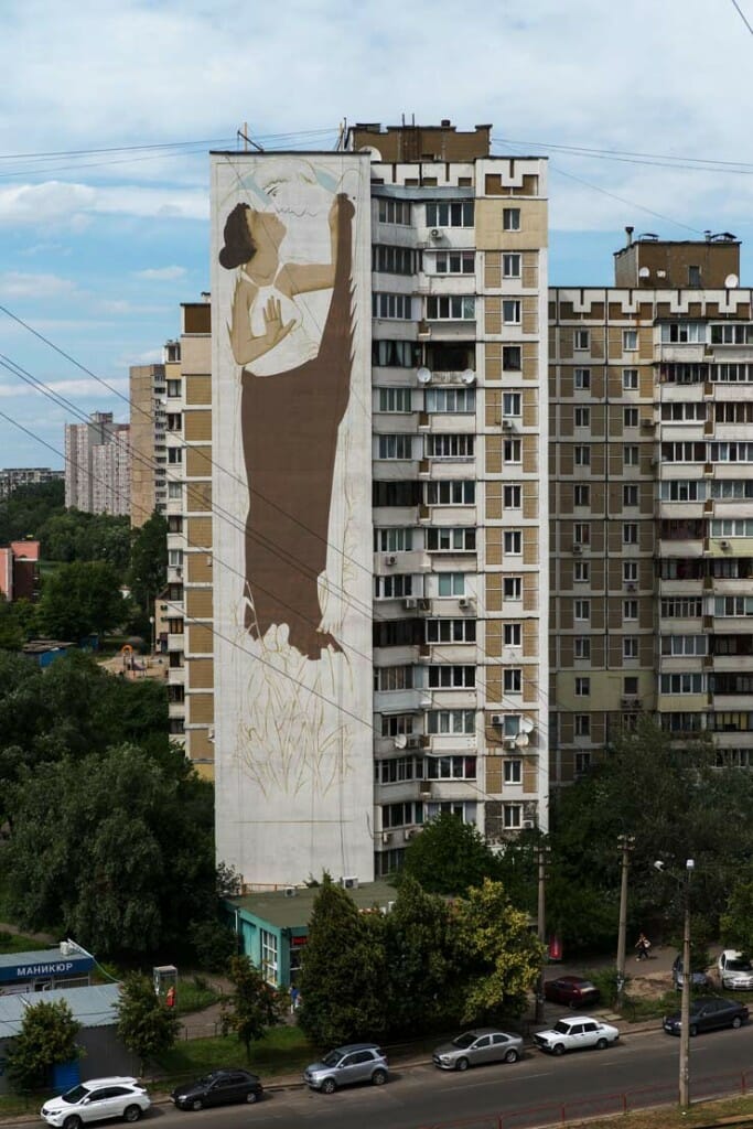 Fikos Antonios in Kiev for Mural Social Club Festival/NGO Sky Art Foundation. (photo © Maksim Belousov)