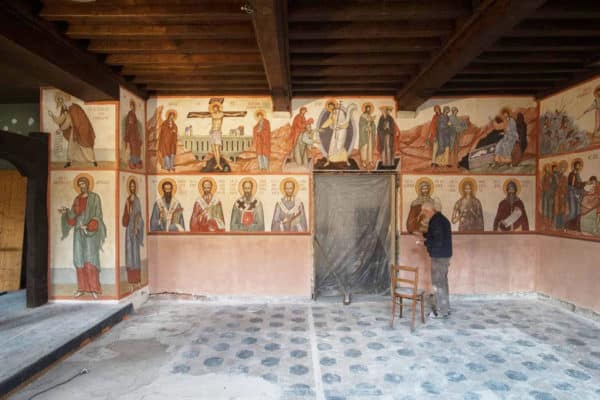 Finished frescos of the first church of the Holy Apostle Andrew in Belgium by Joris Van Ael