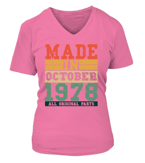 1978 Birthday october Vintage Saying V-neck T-Shirt Woman