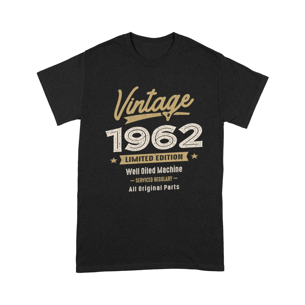 Vintage Born in 1962 - 60th Birthday Retro Classic Unisex T-Shirt