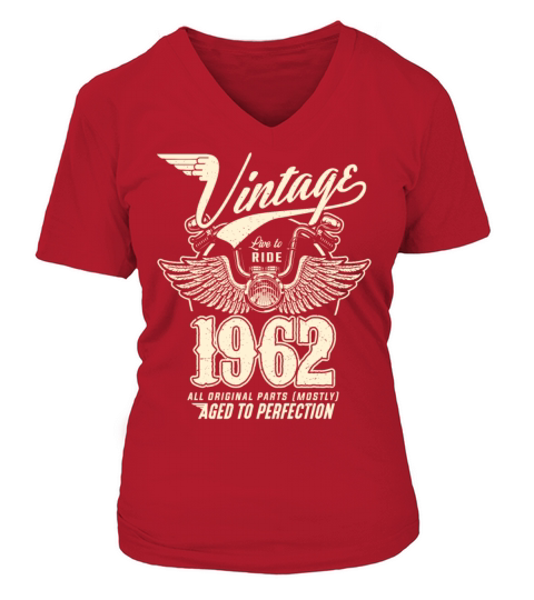 Vintage 1962 - 60 years old - 60th birthday gift V-neck T-Shirt Woman