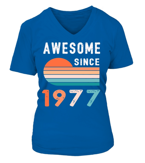 1977 Birthday Retro Vintage Gift V-neck T-Shirt Woman