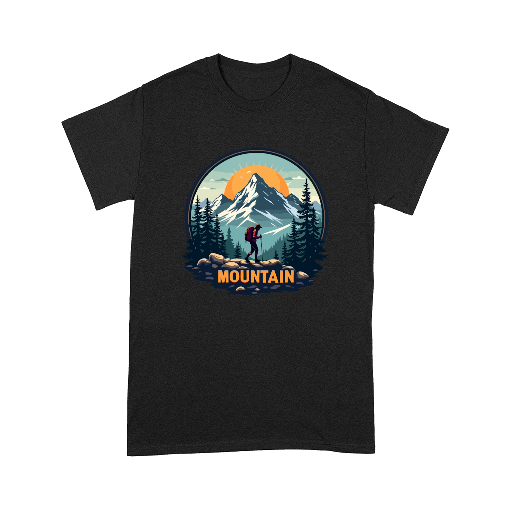 Mountain explorer hiking adventure Illus 07 Comfort T-shirt
