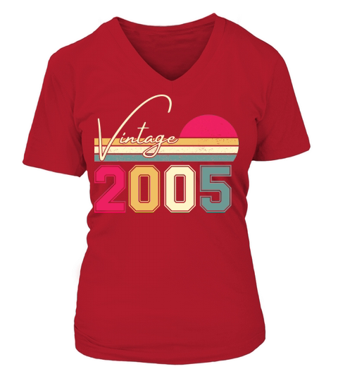 Birthday  Vintage Classic Born In 2005 V-neck T-Shirt Woman