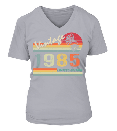 Vintage Gramophone 37th birthday 1985 37 years old V-neck T-Shirt Woman