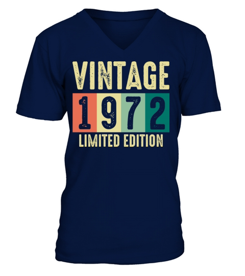 Vintage 1972 - 50 years old - 50th birthday gift V-Neck T-shirt