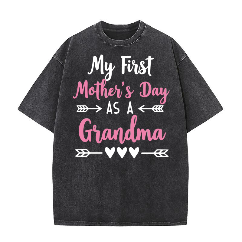 My first mothers day as a grandma 02 Washed T-Shirt