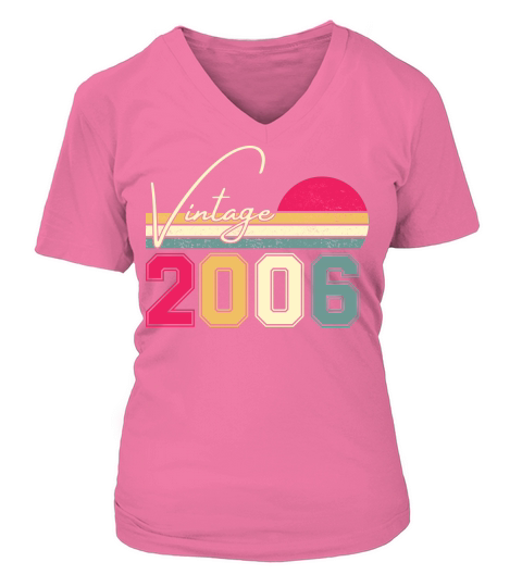 Birthday  Vintage Classic Born In 2006 V-neck T-Shirt Woman