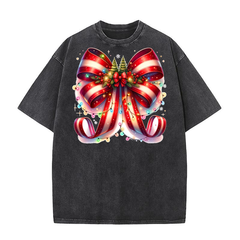 Christmas bow 13 09 Washed T-Shirt
