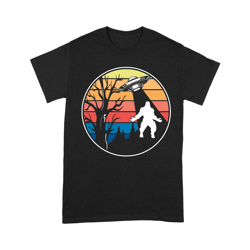 Vintage UFO Alien Bigfoot 2 Unisex T-Shirt