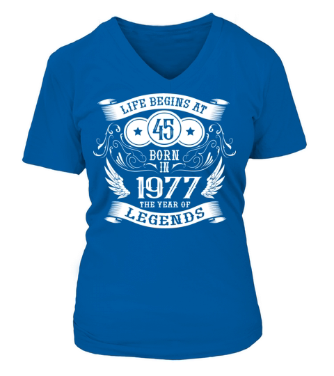 45th birthday sayings vintage 1977 birthday V-neck T-Shirt Woman