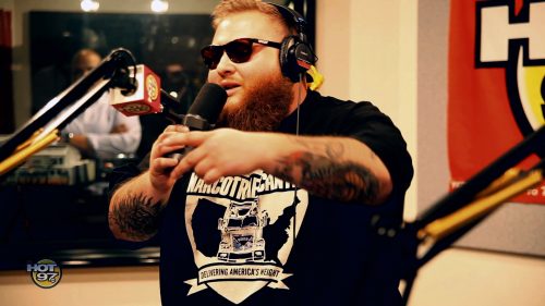 Action-Bronson-freestyles-on-Flex