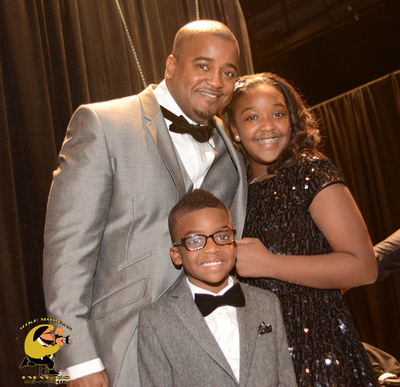 Pic Jason Nelson and Family - uGospel.com