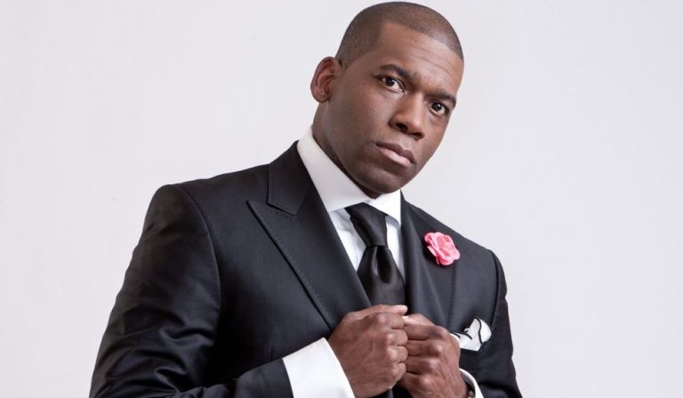 Pastor Jamal Bryant And Tweet Confirm They Are Dating [Video] | UGospel.com