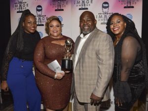 David & Tamela Mann Win NAACP Image Award For The Manns Docu-Series –